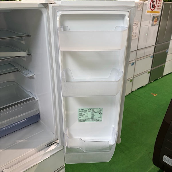 冷蔵庫 MR-MX57G