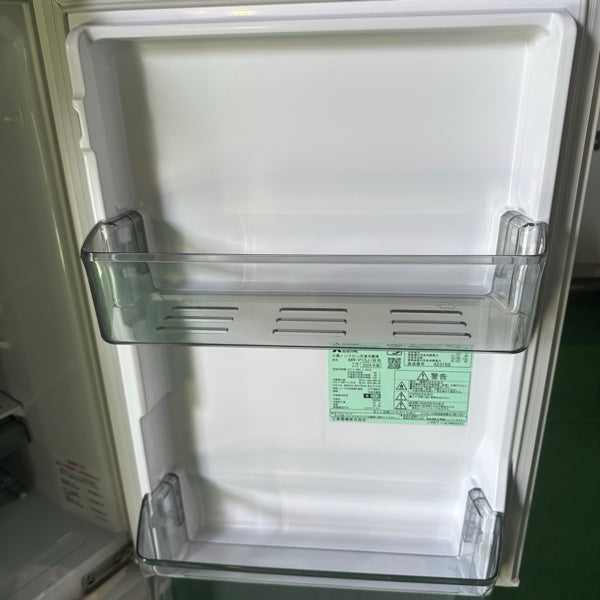 冷蔵庫 MR-P15J