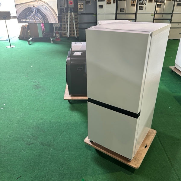 冷蔵庫 HR-D13E3W